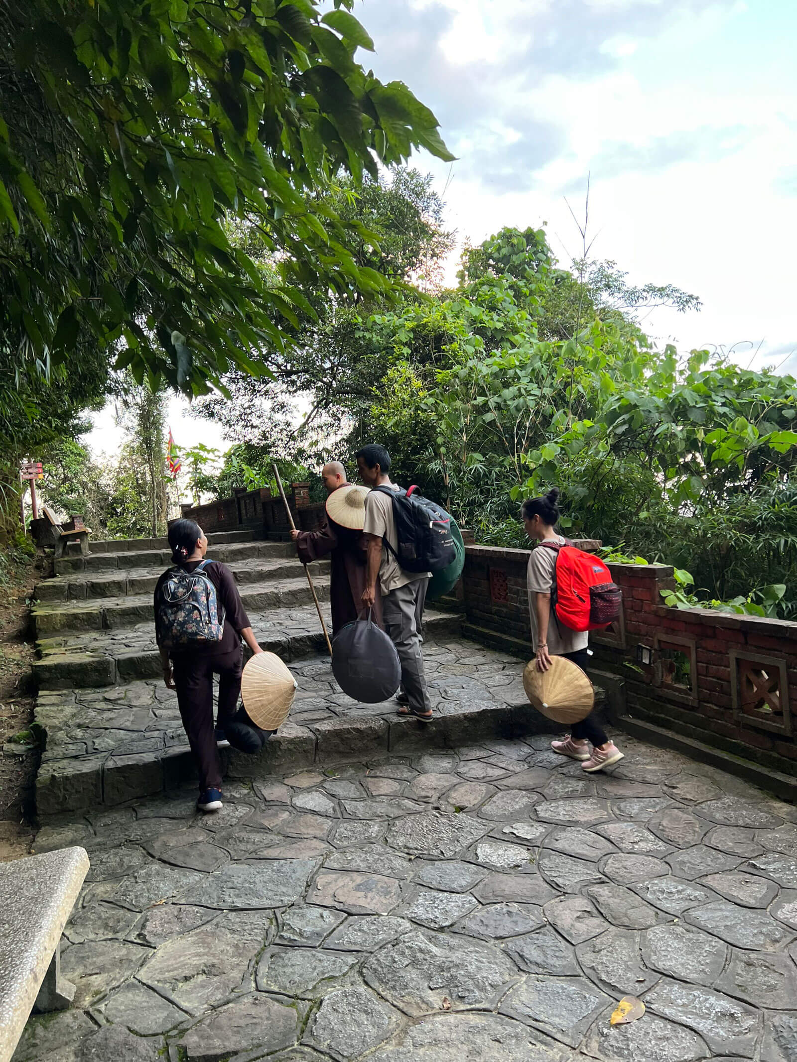 Hành trình lên núi Yên Tử